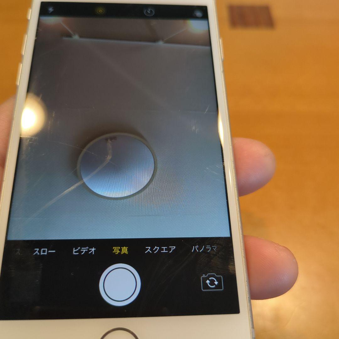 Apple iPhone8 64GB ホワイト シムフリー　 画面傷あり