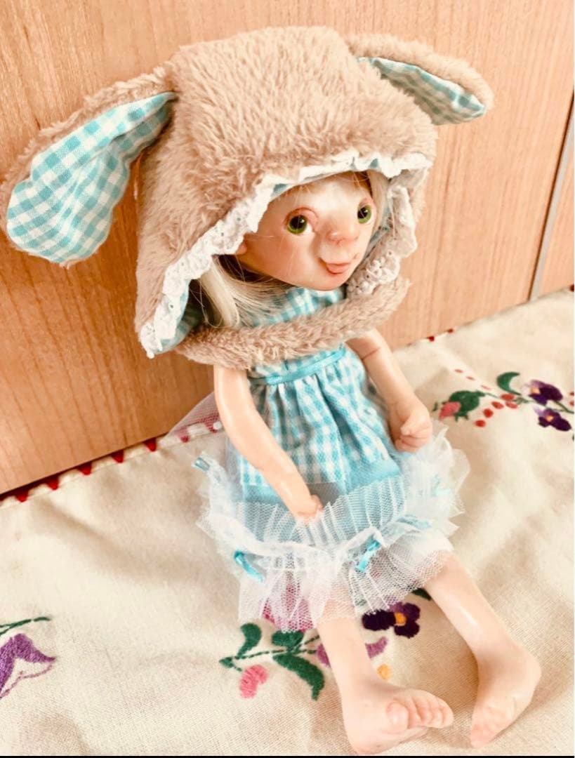 ハンドメイド　サーニットドール　うさぎちゃん