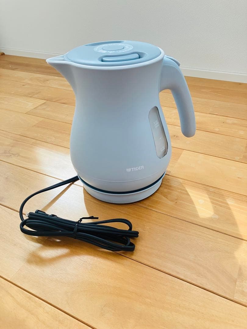 【オシャレカラー❗️新品❗️タイガー電気ケトル　1.0L★おしゃれなクラウドブルー★
