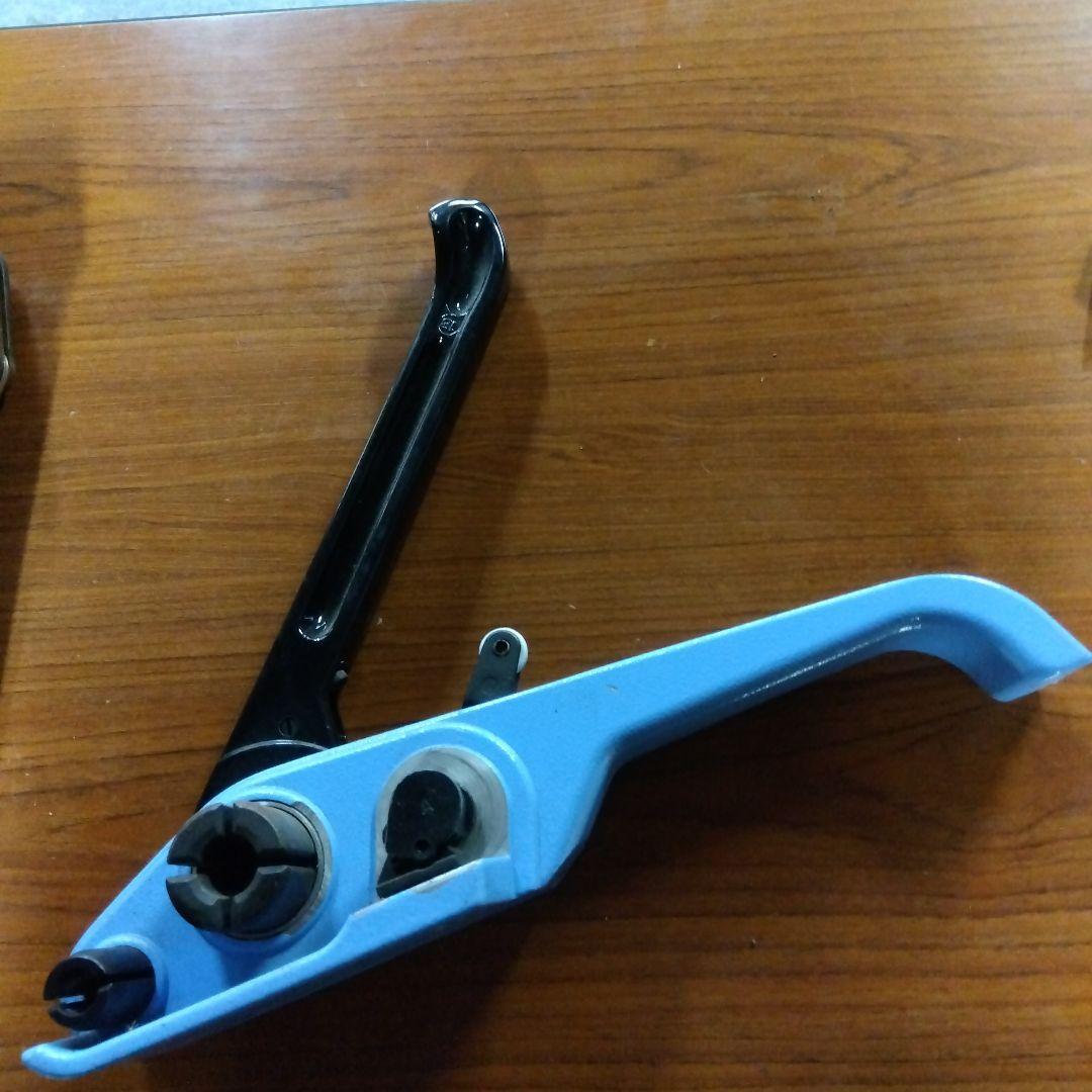 PPバンド荷造り機　梱包用金具付