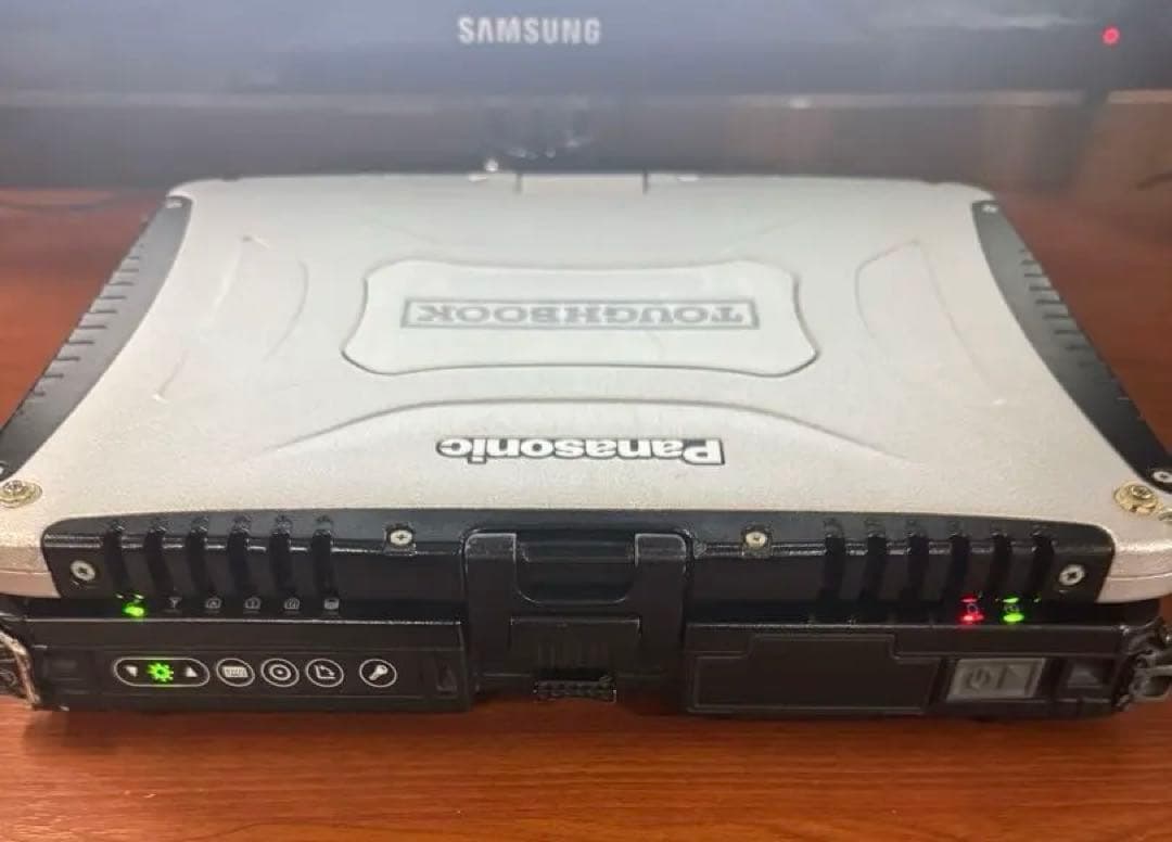 人気　Panasonic タフブック CF-19 SSDなし 動作OK ジャンク