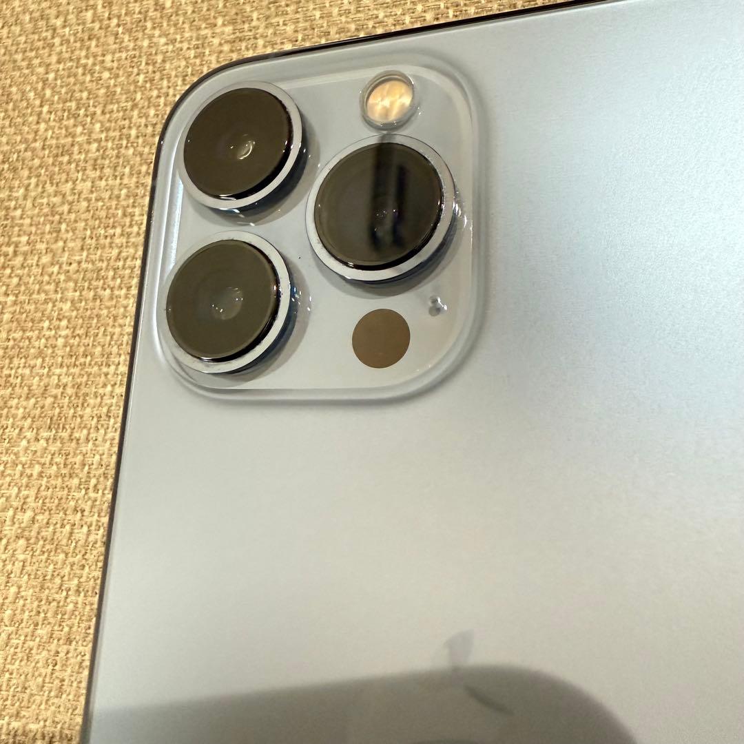 バッテリー容量100% Apple iPhone 13 Pro 本体　箱付き