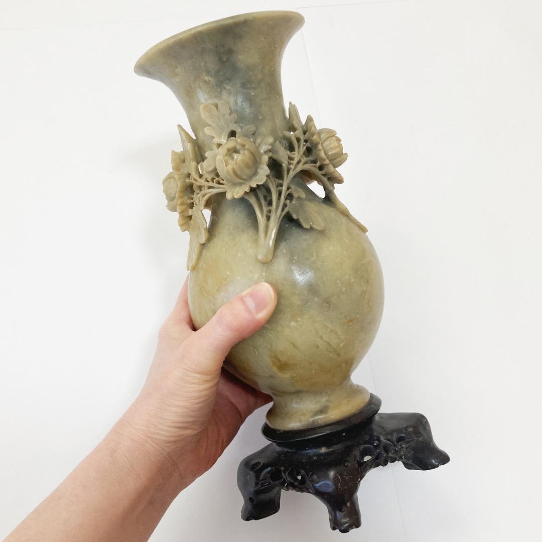 天然石 菊の彫刻の花瓶 全高約25.6cm