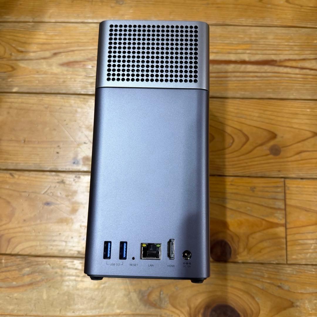 UGREEN NASync DH2300 美品　SSDセット
