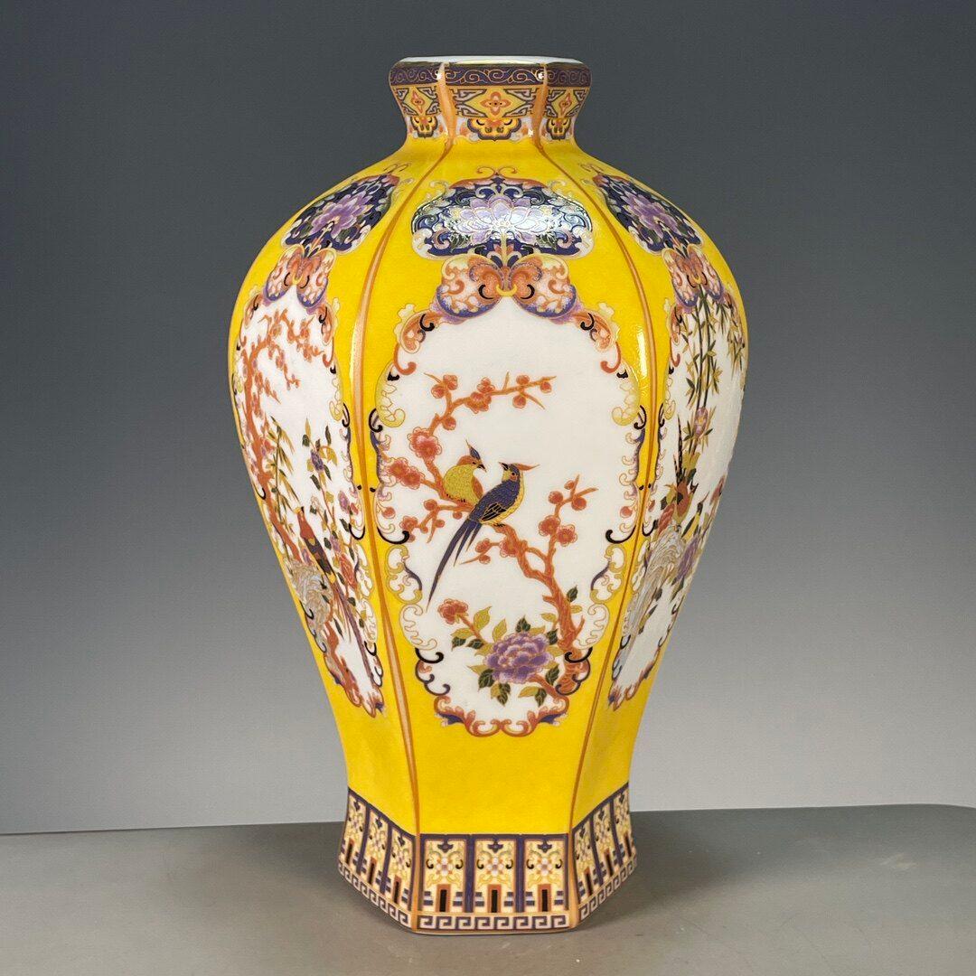 景徳鎮 琺瑯彩黄釉花鳥六稜梅瓶 陶磁器 装飾品 現代工芸品 美術品 置物