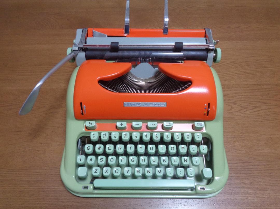 完動品　HERMES3000 初期モデル　エルメスタイプライター カスタムカラー