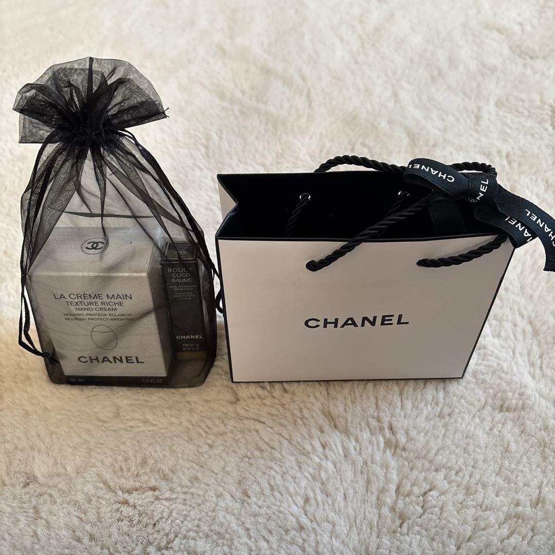 【新品未開封】CHANEL ラクレームマン　ルージュココボーム　リップバーム