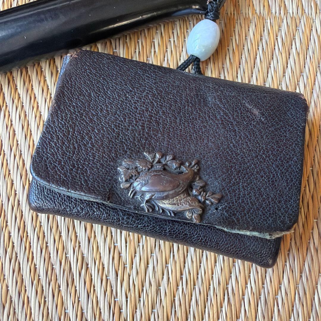 煙草入れ 黒漆 筒 金工 前金具 うずら 菊