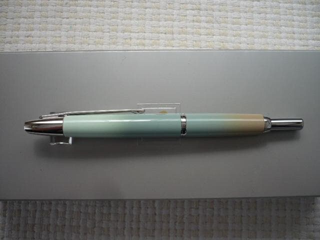 新品ナガサワ 東川崎ハーバーミントシルバー キャップレスデシモ 万年筆パイロット
