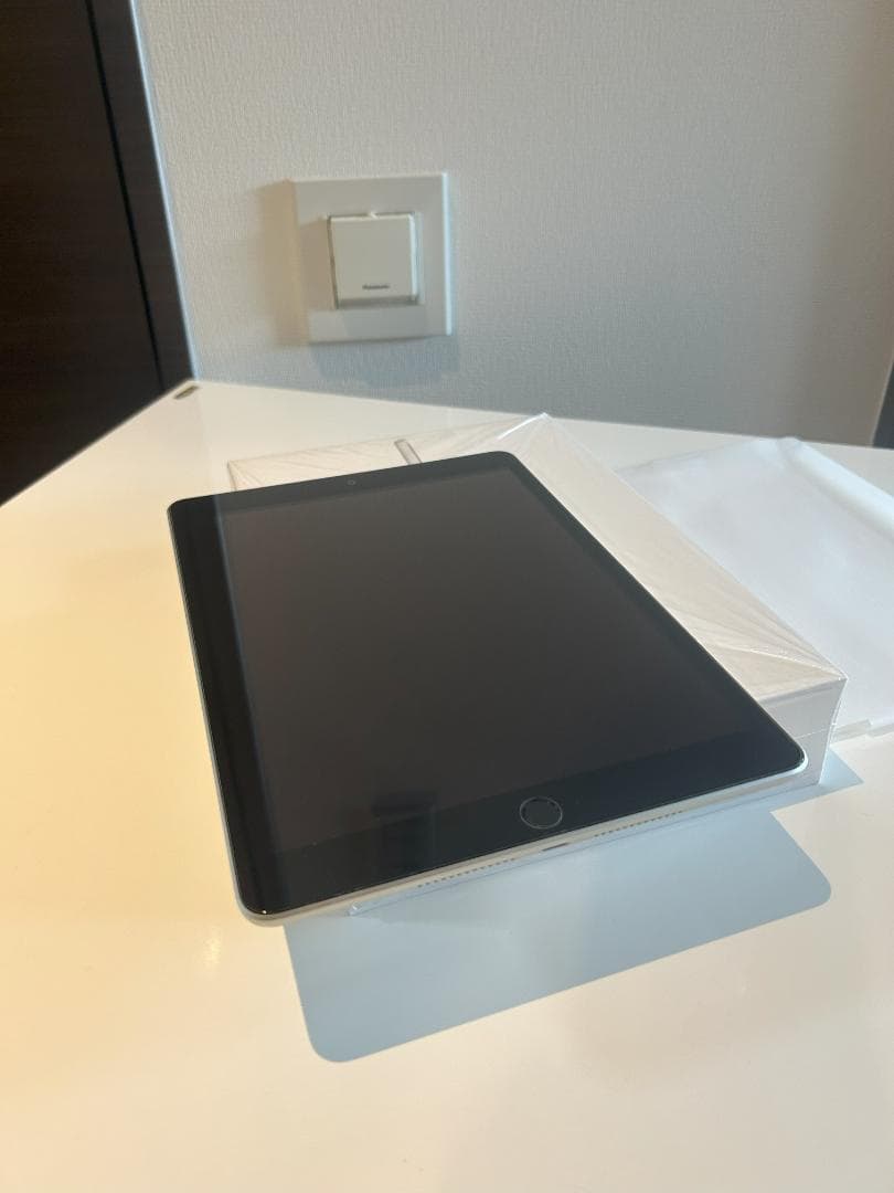 Apple iPad 第9世代 シルバー 本体　超美品