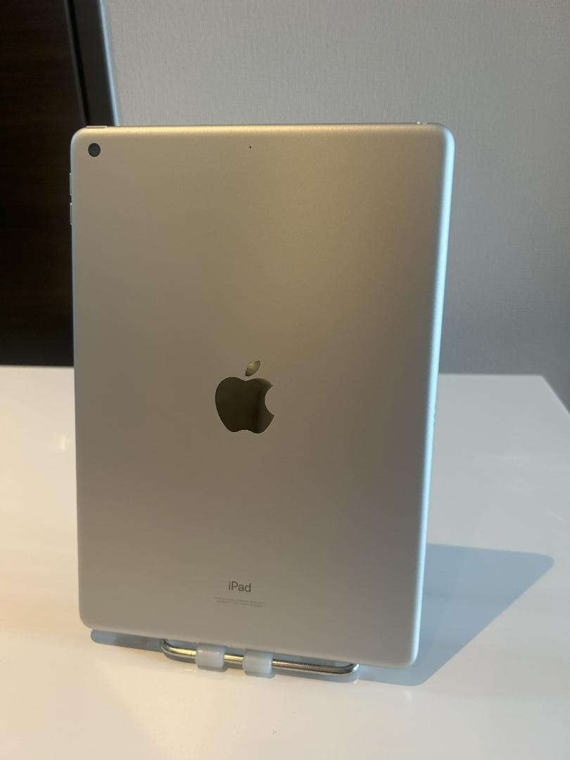 Apple iPad 第9世代 シルバー 本体　超美品