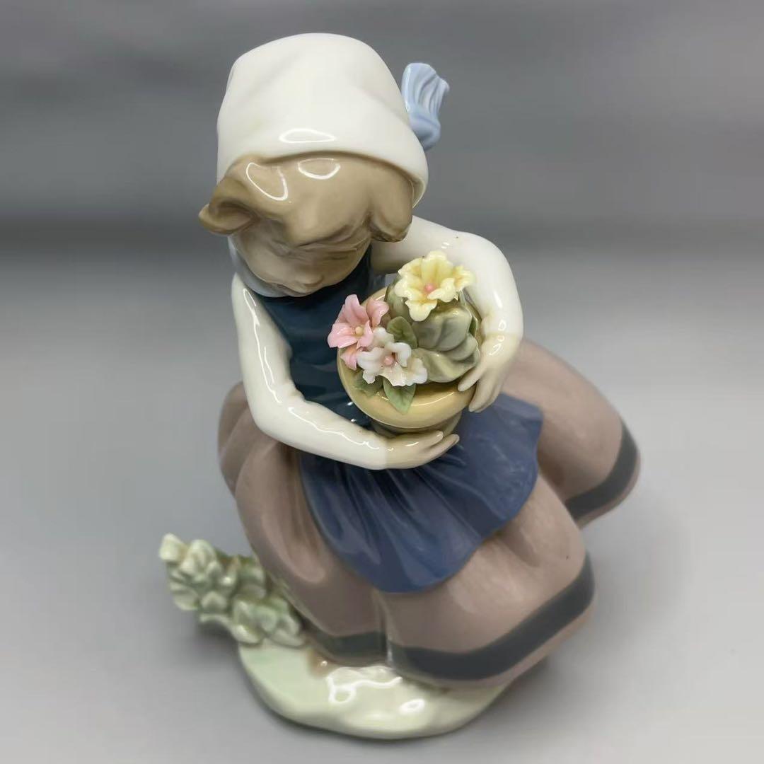 リヤドロ LLADRO 磁器人形「Spring is Here 春が来た)」