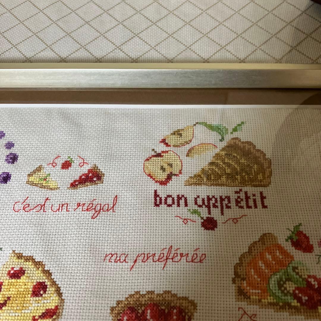 フランス刺繍　フルーツタルト　額装品