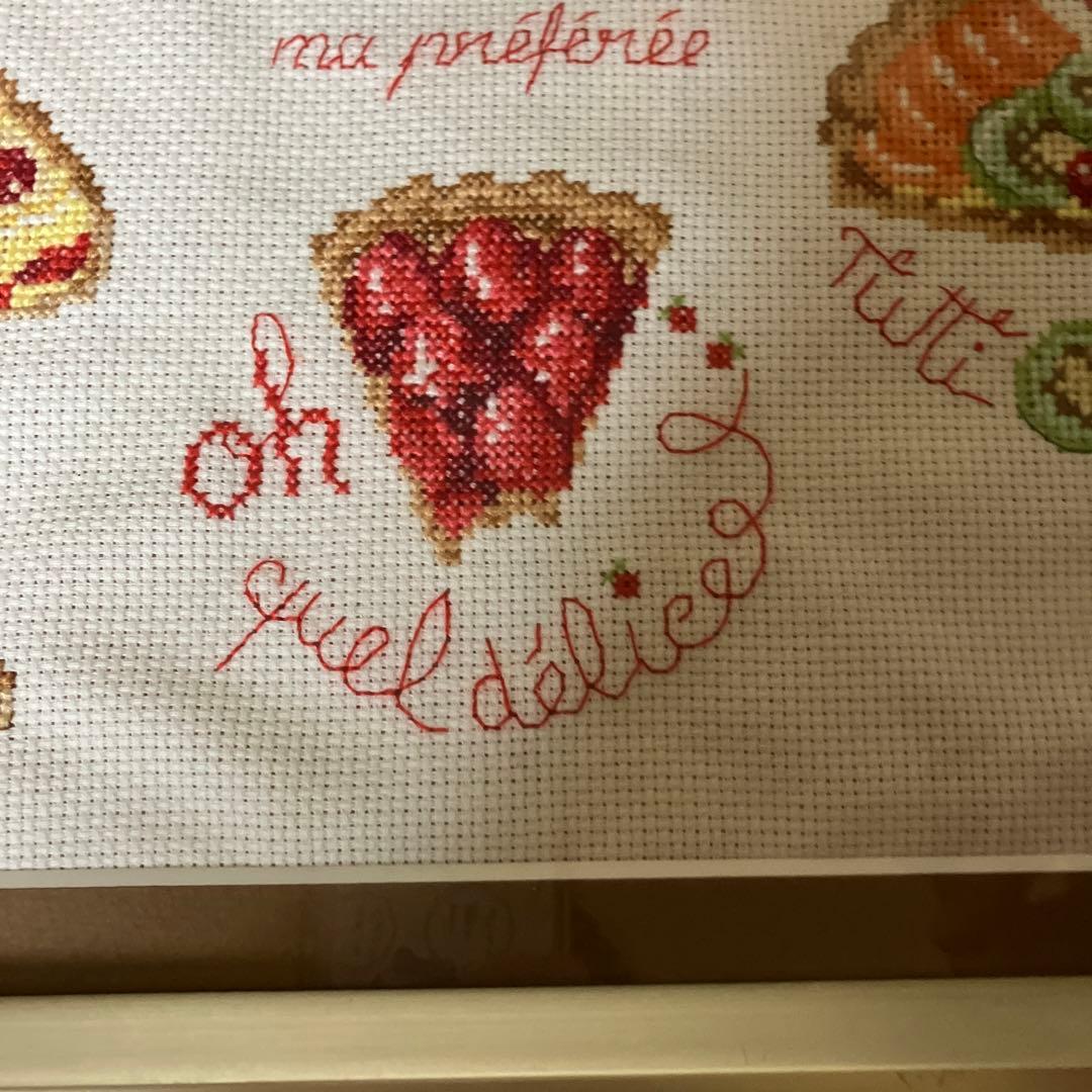 フランス刺繍　フルーツタルト　額装品