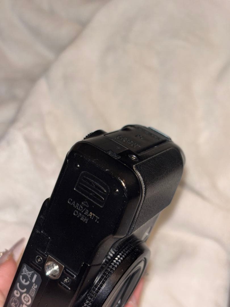 Canon powershot g11 カメラ　キャノン