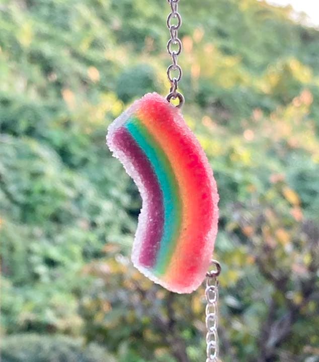 レインボーグミのショルダー　中① ハンドメイド