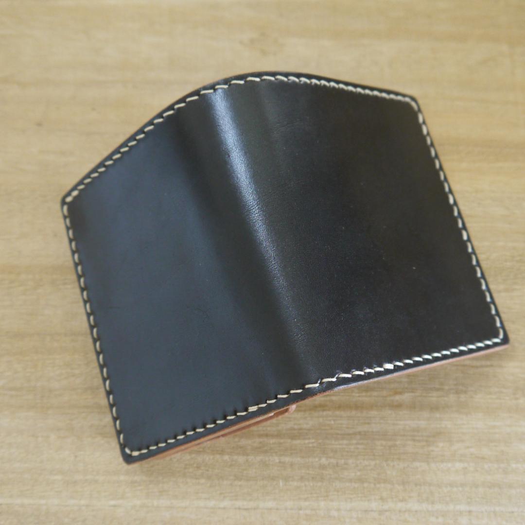 【少々訳あり】ヌメ革　栃木レザー　サドルレザー コンパクトウォレット　黒/生成り