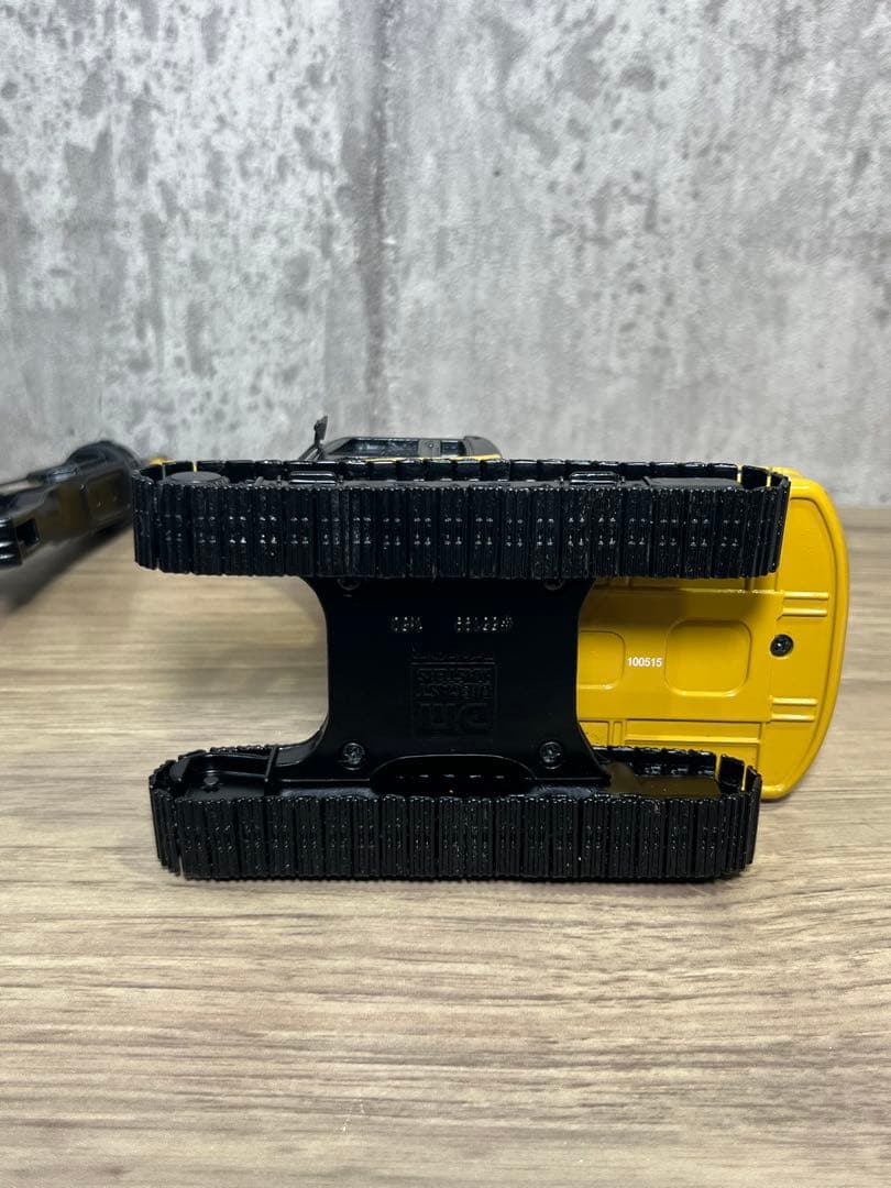 ダイキャストマスター　1/50 CAT 330D L 油圧ショベル+大型破砕機