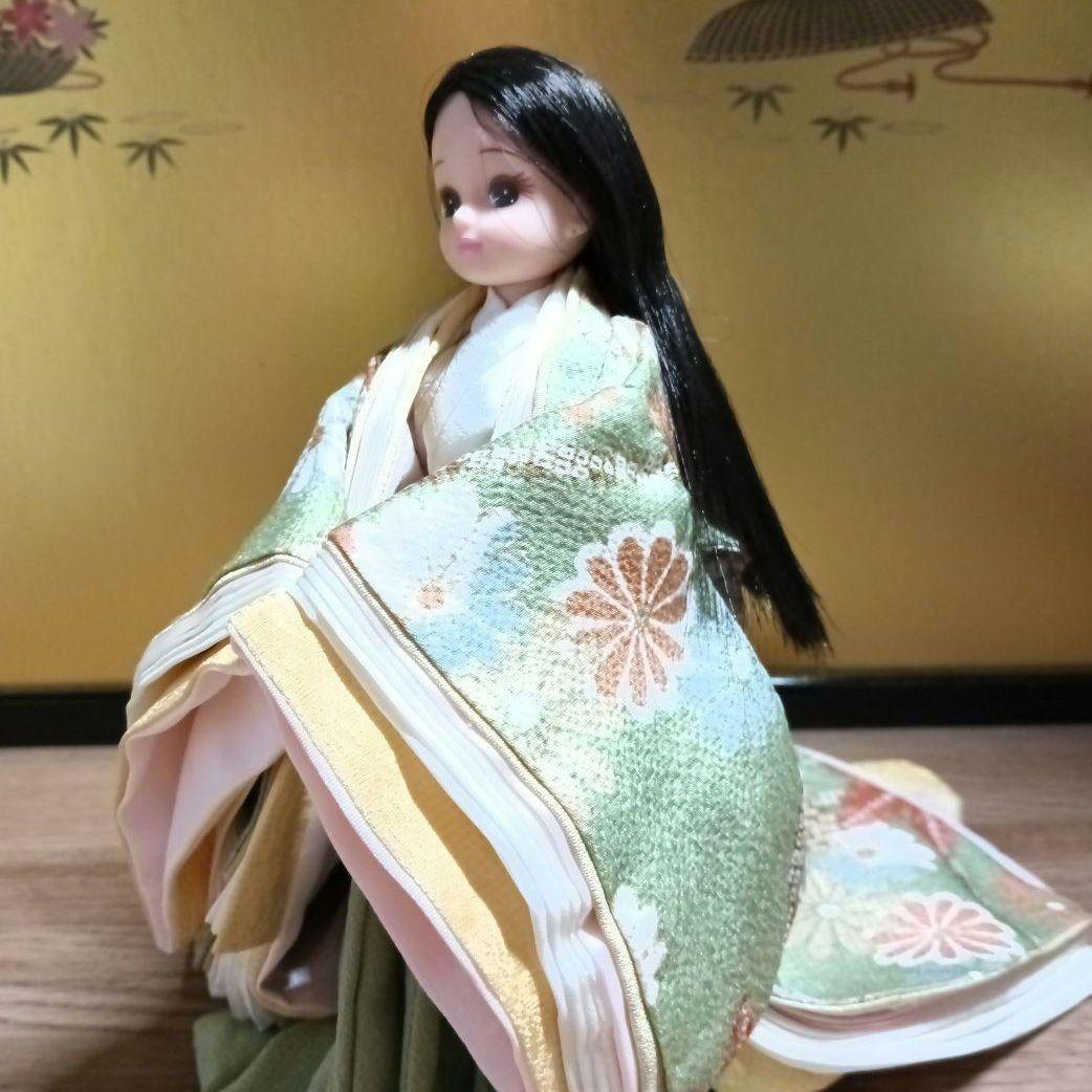 リカちゃん おひなさま 雛人形 着せ替え 平安装束 十二単風