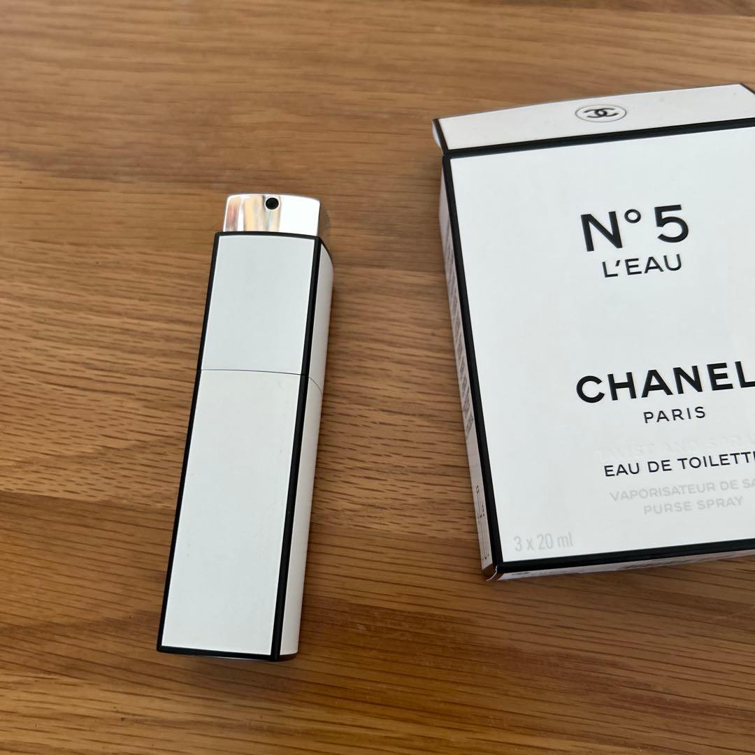 シャネル　No.5 ツイスト&スプレー