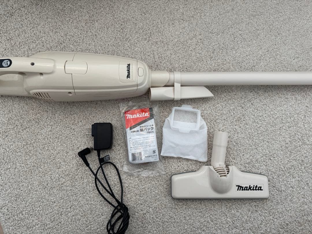 ⭐︎美品⭐︎マキタ スティッククリーナー　コードレス掃除機