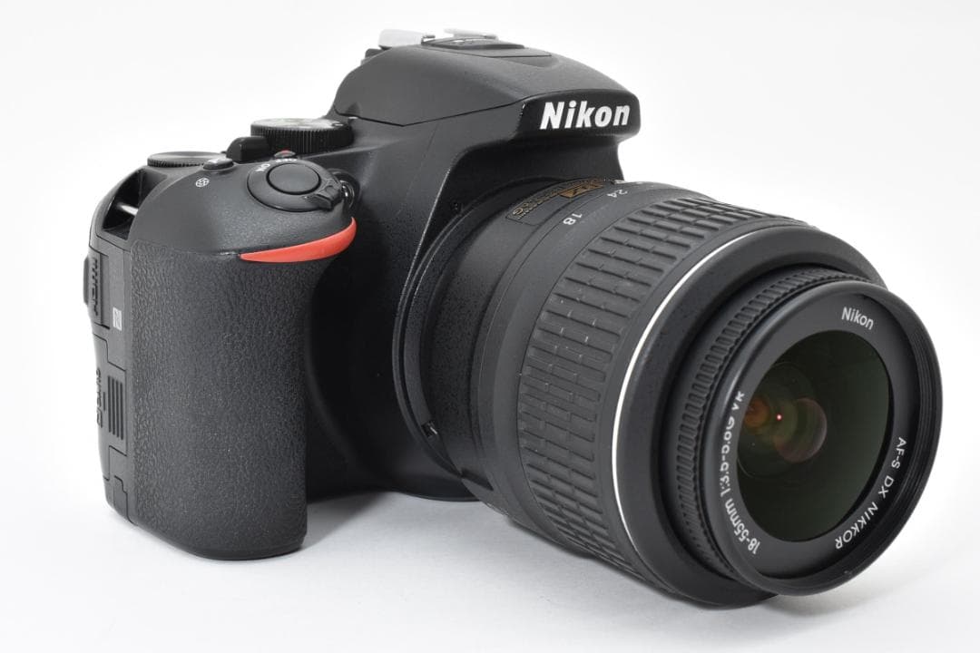 Nikon ニコン D5600 18-55VRレンズキット