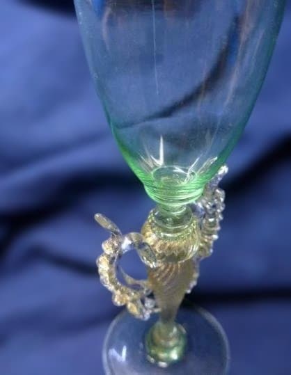 美品　貴重　繊細で美しいヴェネチアングラスです。緑色です