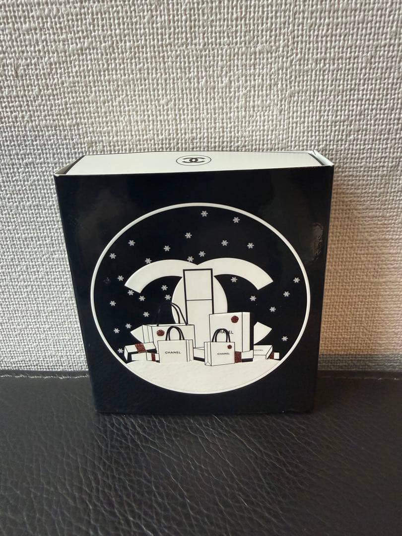 CHANEL N°5 L'EAU ミニ　ツィスト & スプレイ