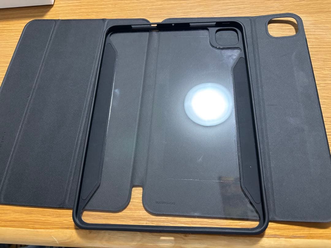 ケース付き11インチiPad ProM4Wi-Fi＋Cellular 256GB
