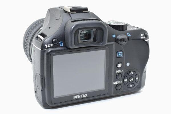 ペンタックス PENTAX K-X 標準レンズセット 《ショット数1545回》
