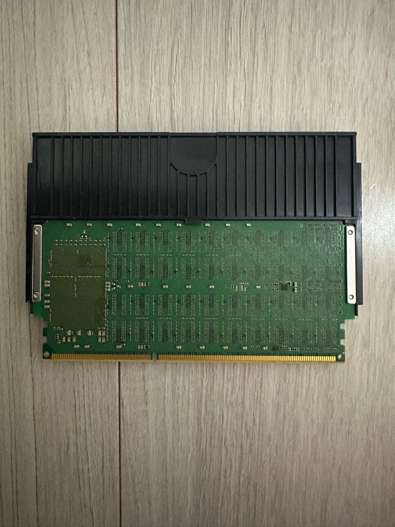 IBM 16GB DDR4 メモリ 00LP781