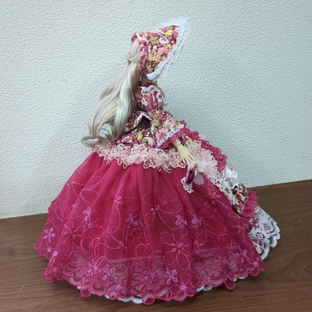 K*6様 ジェニーフレンド27cmドール服　ピンク♡お花たっぷりのドレス