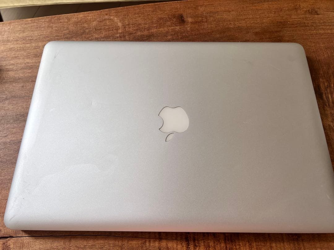 【ジャンク】MacBook Pro 15インチ 起動OK