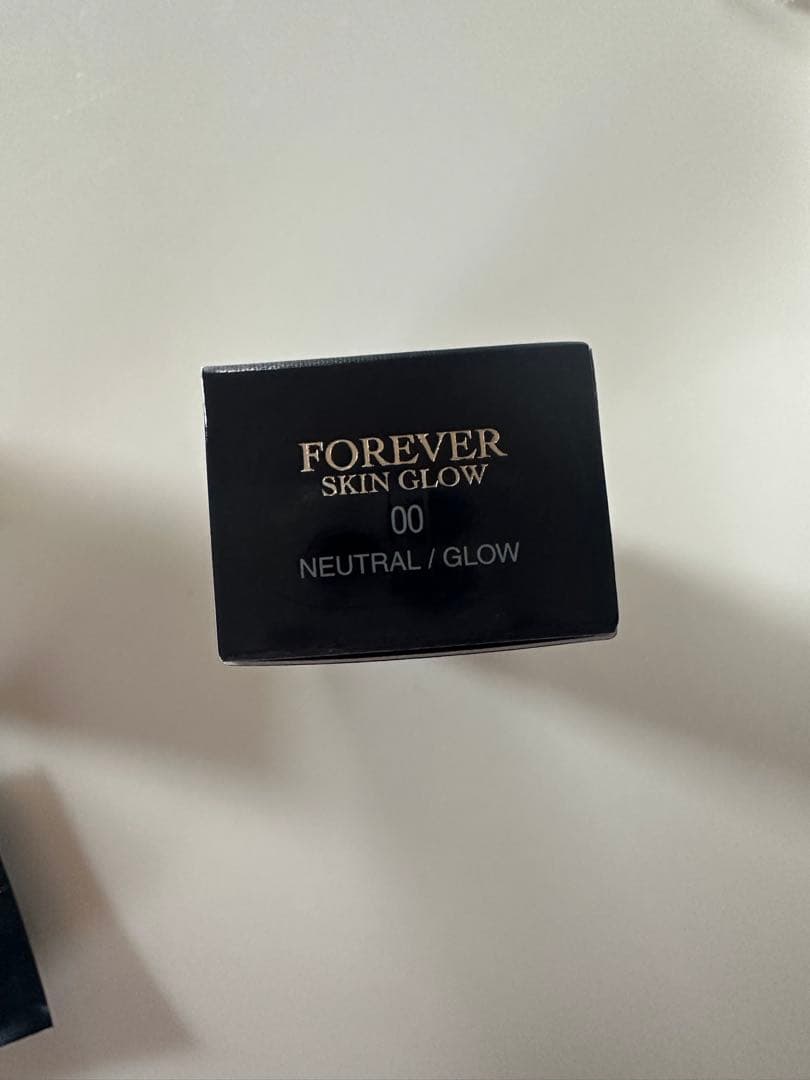 Dior フォーエヴァー スキン グロウ 00 ニュートラル ファンデーション