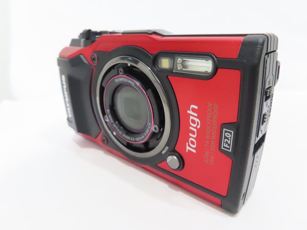 デジカメ　オリンパス　防水　Olympus Tough TG-5 キャノン