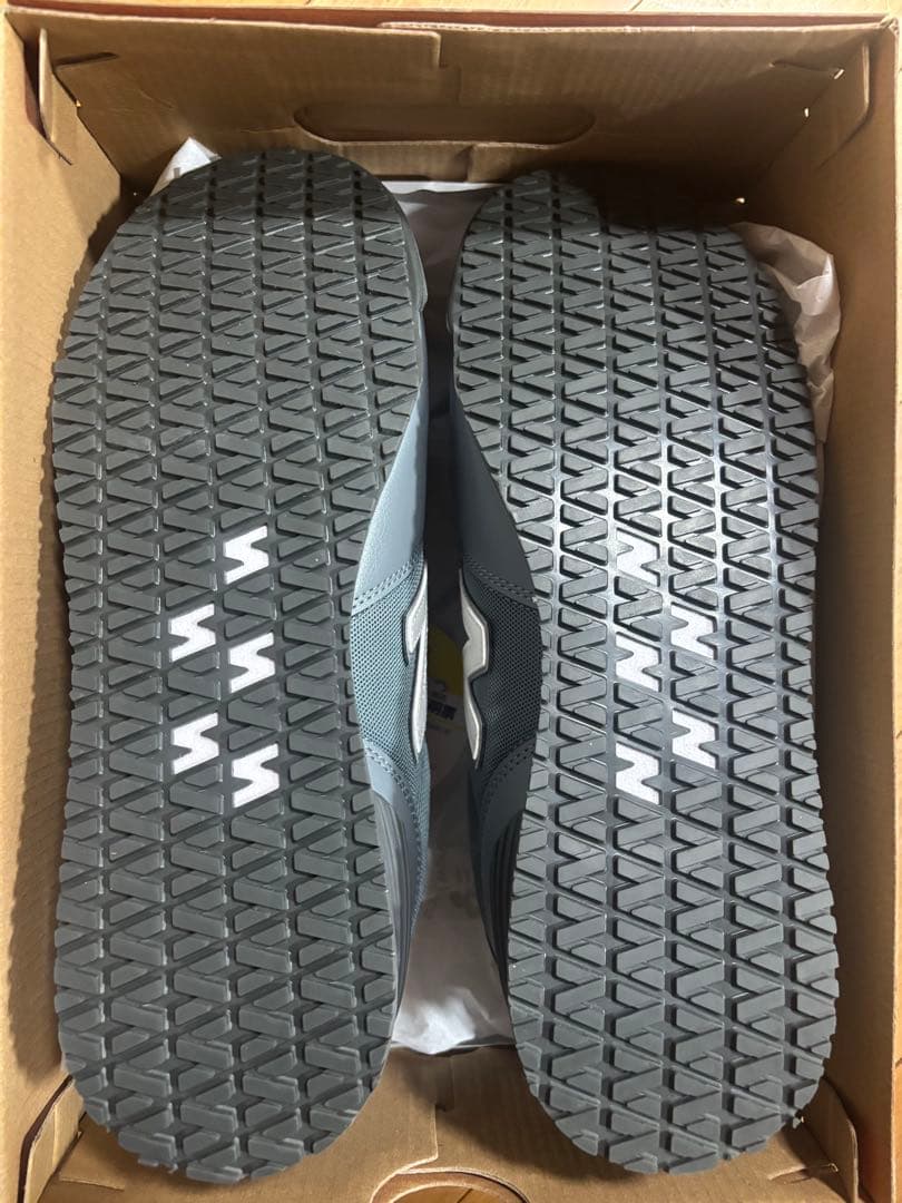 new balance 安全靴 グレー　26.5㎝未使用
