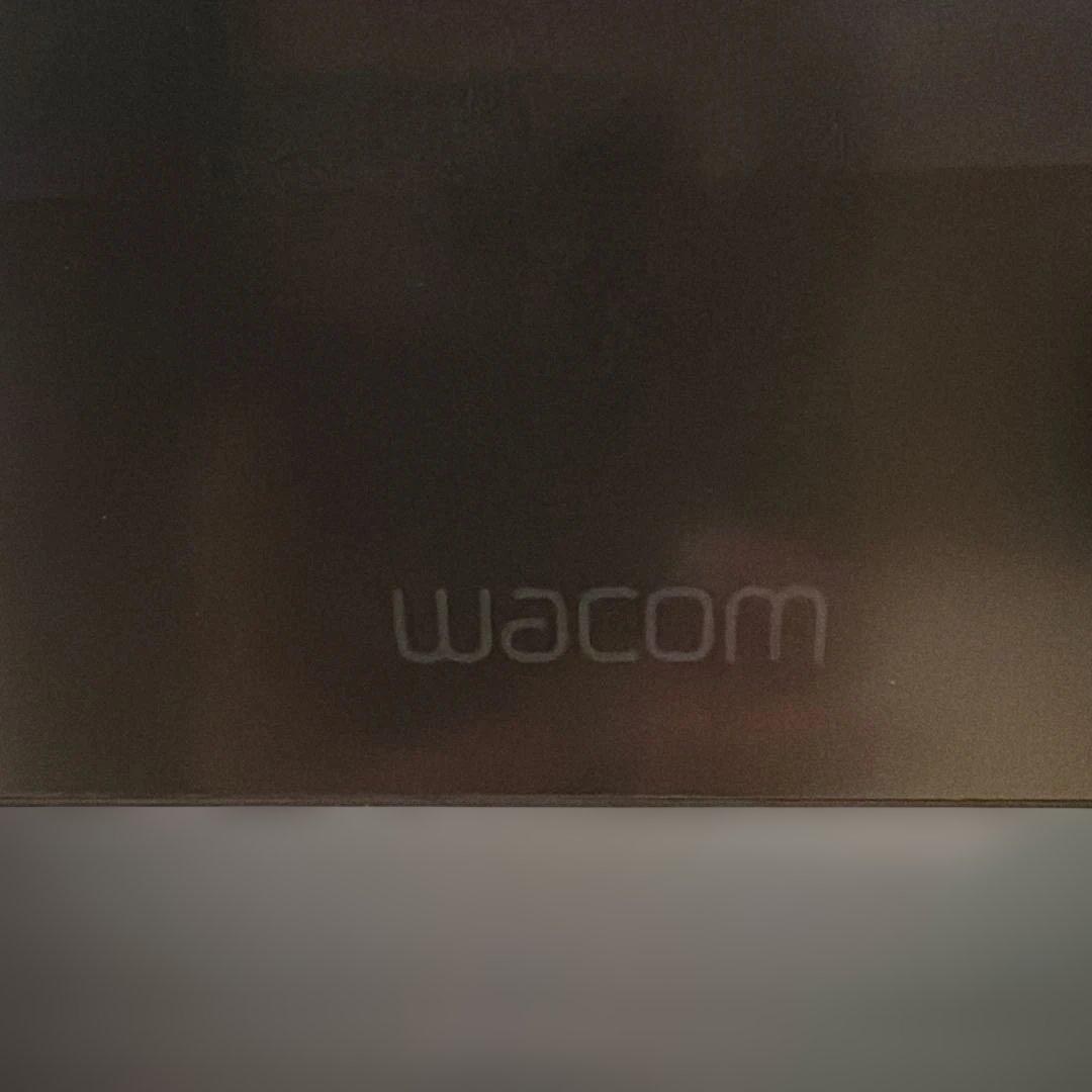 Wacom 液晶ペンタブレット 本体 スタンド