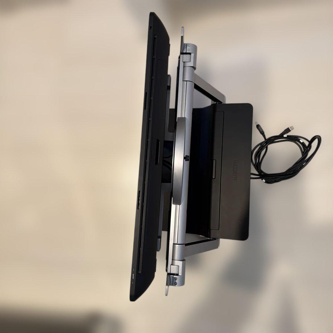 Wacom 液晶ペンタブレット 本体 スタンド