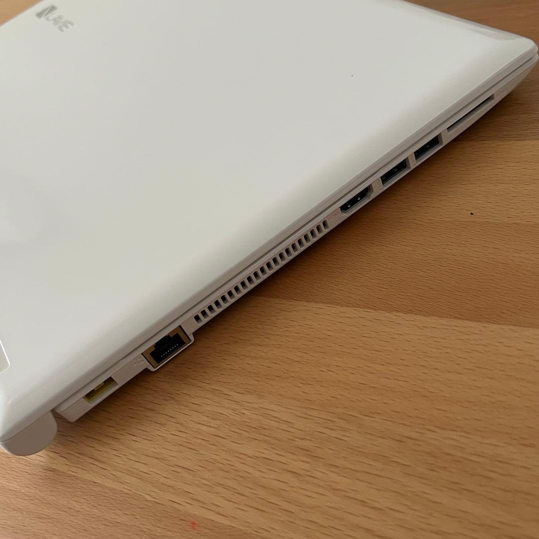 LAVIE ノートPC(PC-NS300HAW)/ホワイト